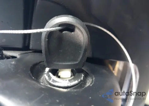 2010 Volkswagen New Beetle 2.5L from USA, damaged, VIN 3VWPW3AG9AM019765